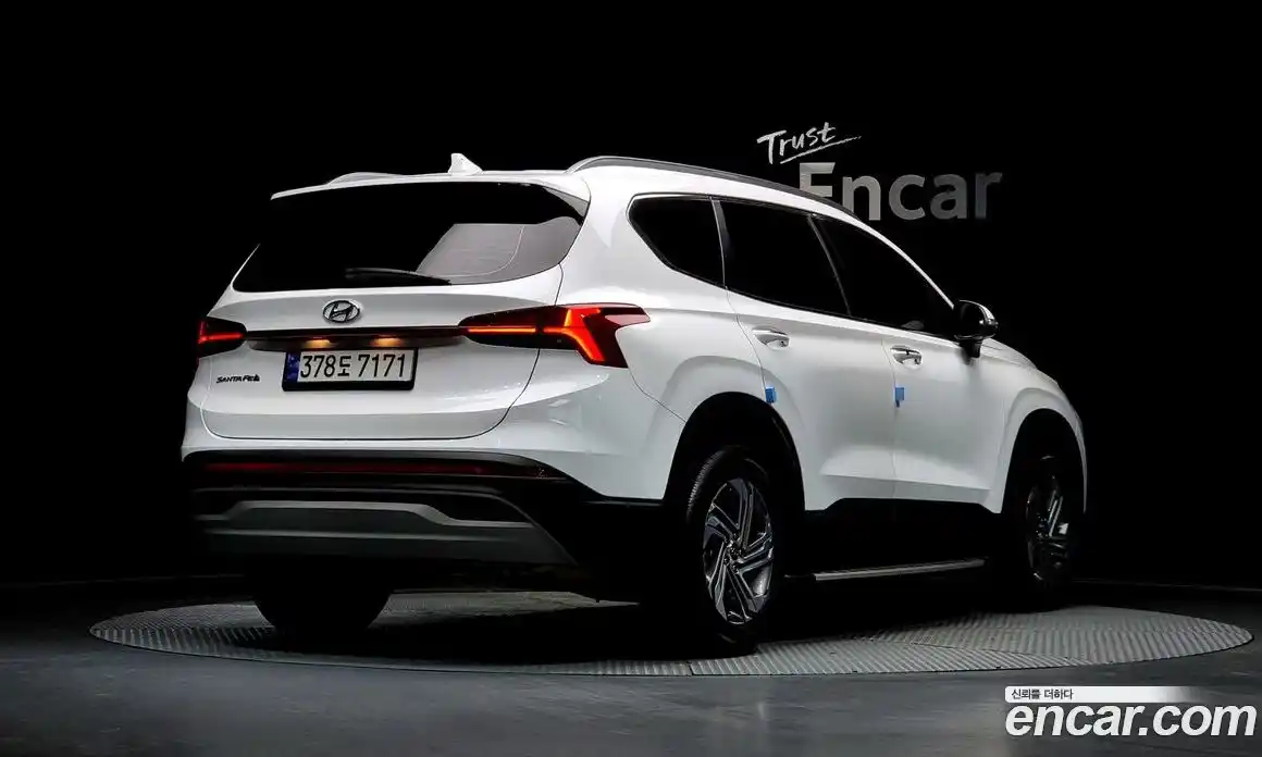 Hyundai Santa Fe 2023 2.5 Автомат в Москве № 112822, фото 5