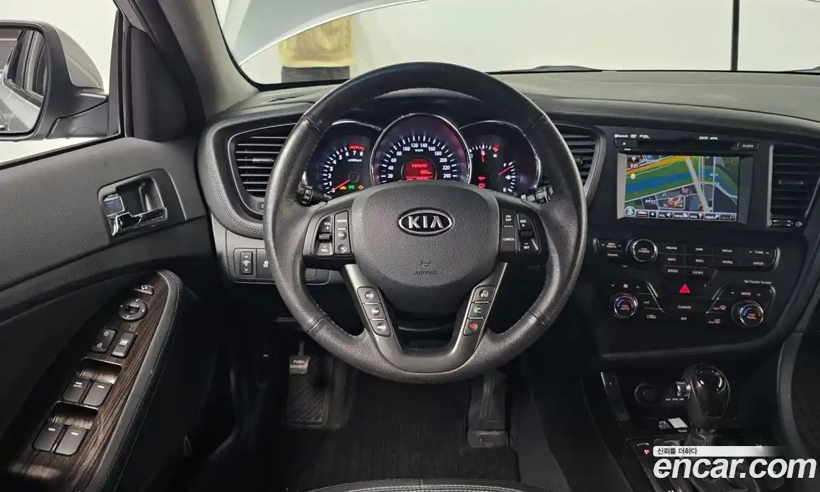 Kia K5 2011 2.0 Автомат в Москве № 115711, фото 13