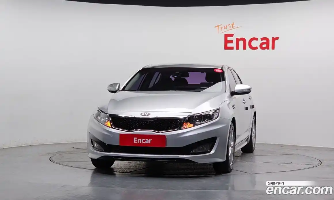 Kia K5 2011 2.0 Автомат в Москве № 115711, фото 3