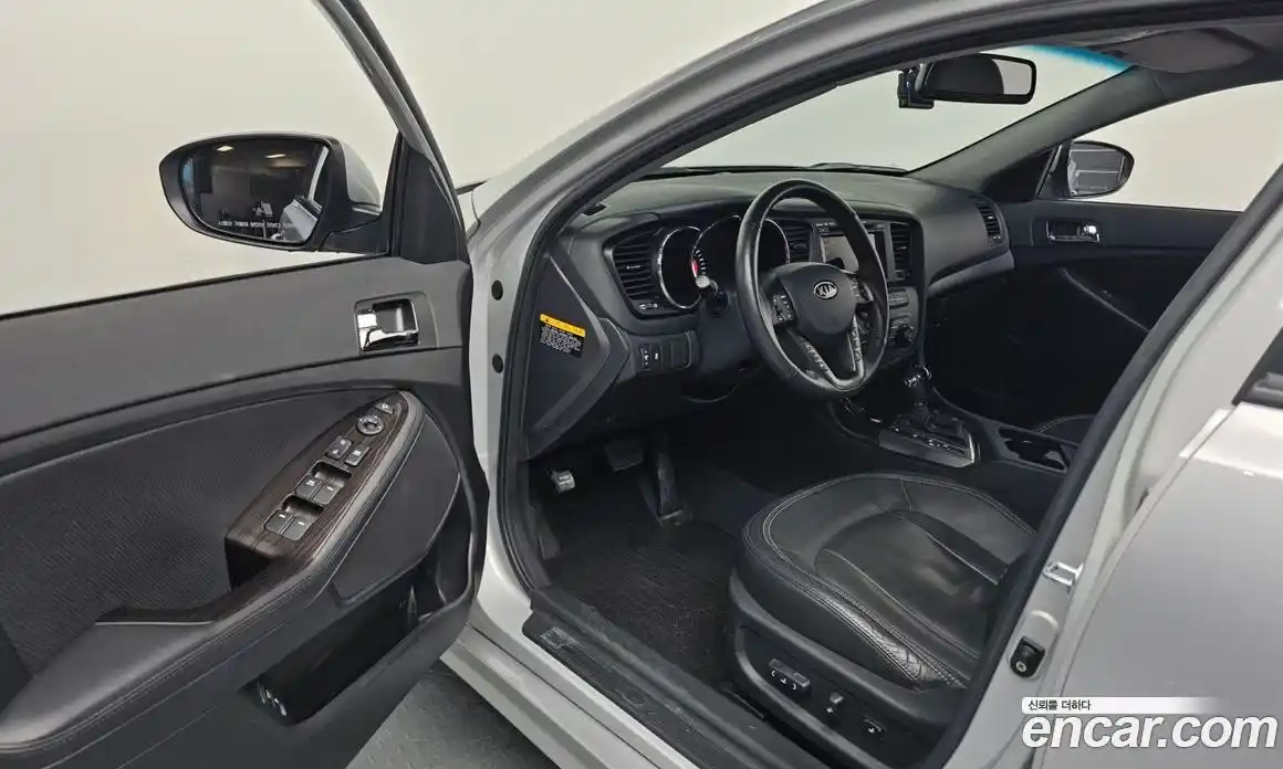 Kia K5 2011 2.0 Автомат в Москве № 115711, фото 10