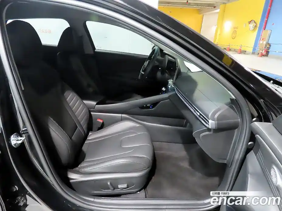 Hyundai Avante 2025 1.6 Автомат в Москве № 119551, фото 8