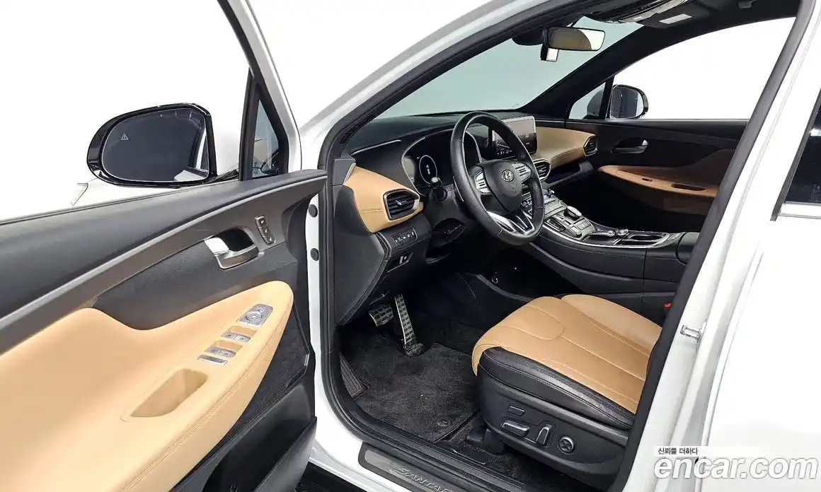 Hyundai Santa Fe 2023 1.6 Автомат в Москве № 119738, фото 11