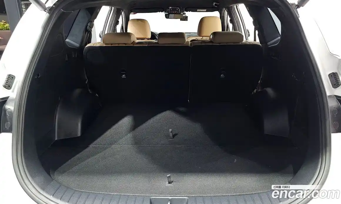 Hyundai Santa Fe 2023 1.6 Автомат в Москве № 119738, фото 20