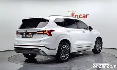 Hyundai Santa Fe 2023 1.6 Автомат в Москве № 119738, миниатюра 2