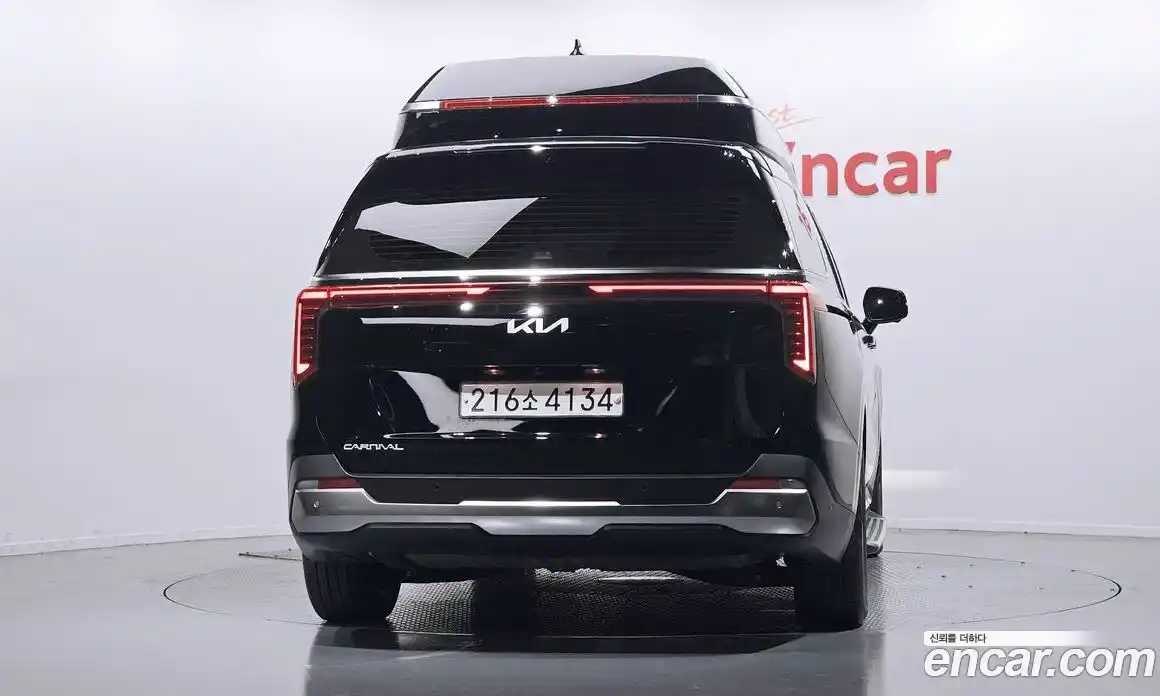 Kia Canival 2024 3.5 Автомат в Москве № 124117, фото 4