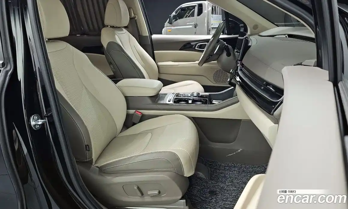 Kia Canival 2024 3.5 Автомат в Москве № 124117, фото 10