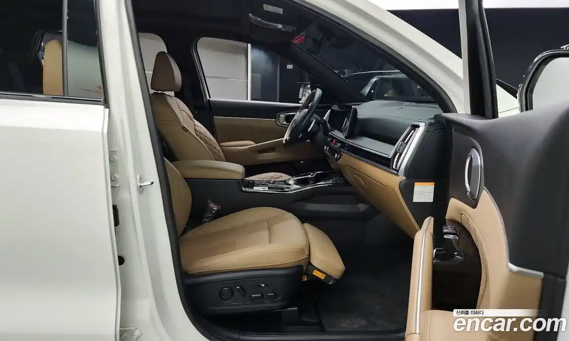 Kia Sorento 2024 1.6 Автомат в Москве № 12438, фото 8