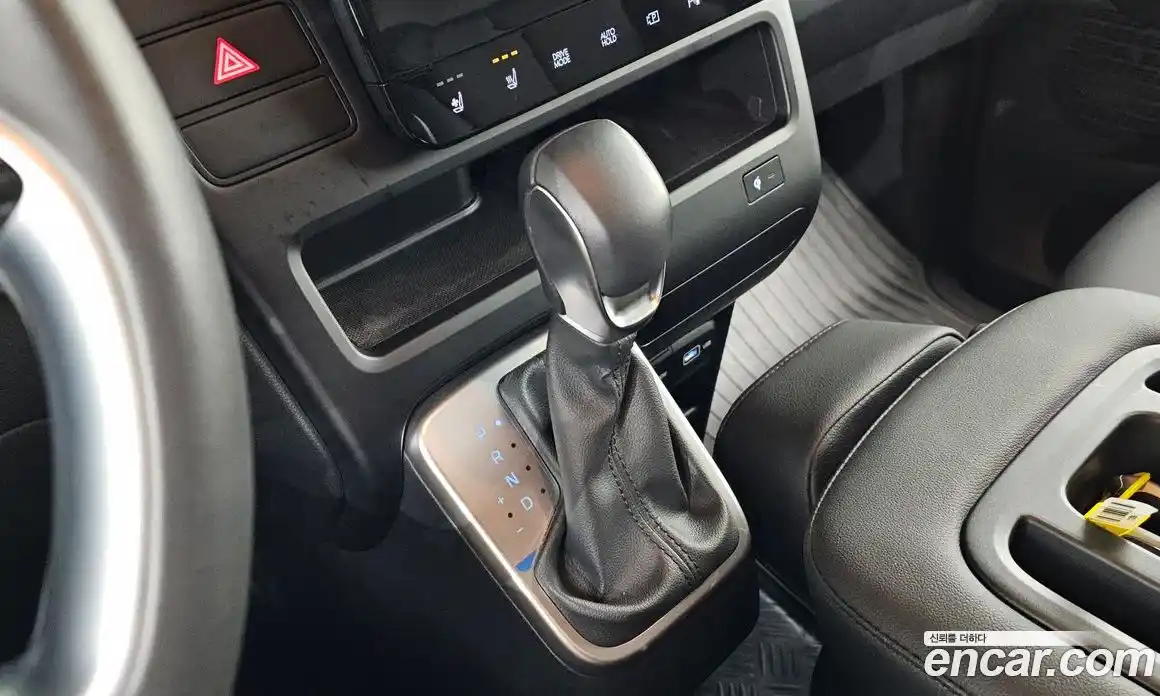 Hyundai Staria 2023 2.2 Автомат в Москве № 124799, фото 4