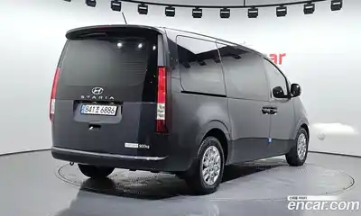 Hyundai Staria 2023 2.2 Автомат в Москве № 124799, миниатюра 8