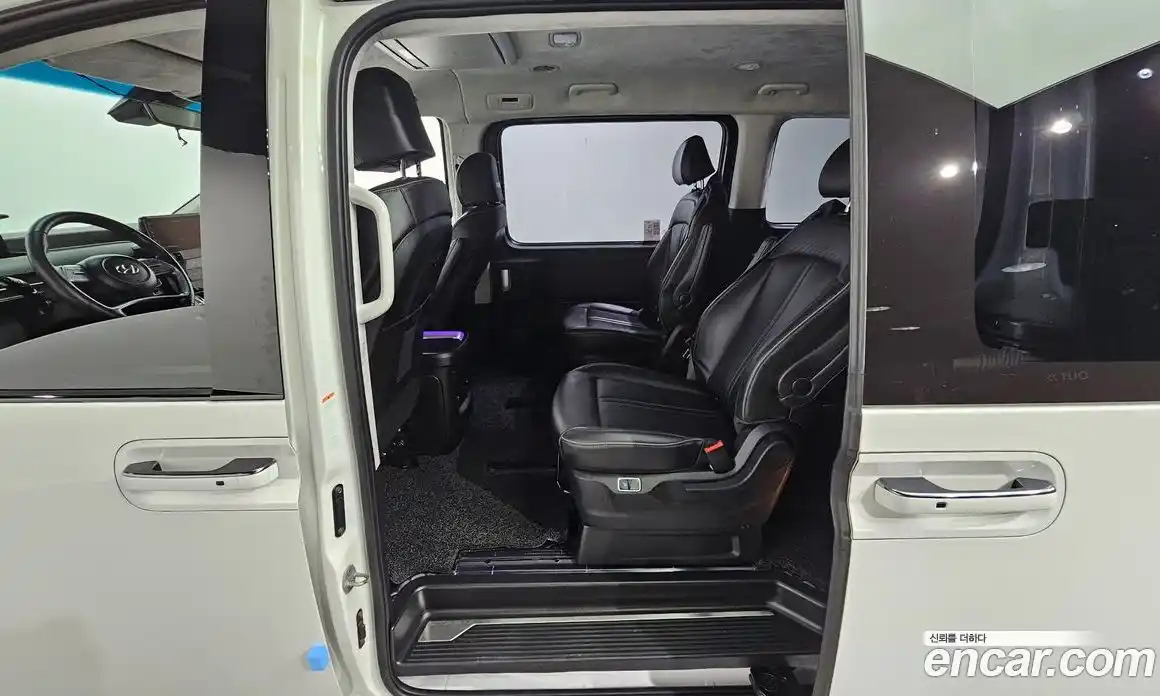 Hyundai Staria 2024 3.5 Автомат в Москве № 126111, фото 11