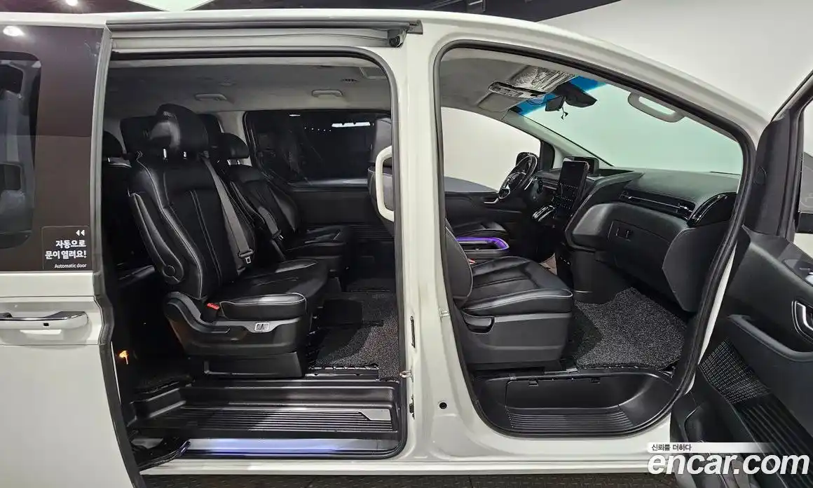 Hyundai Staria 2024 3.5 Автомат в Москве № 126111, фото 12