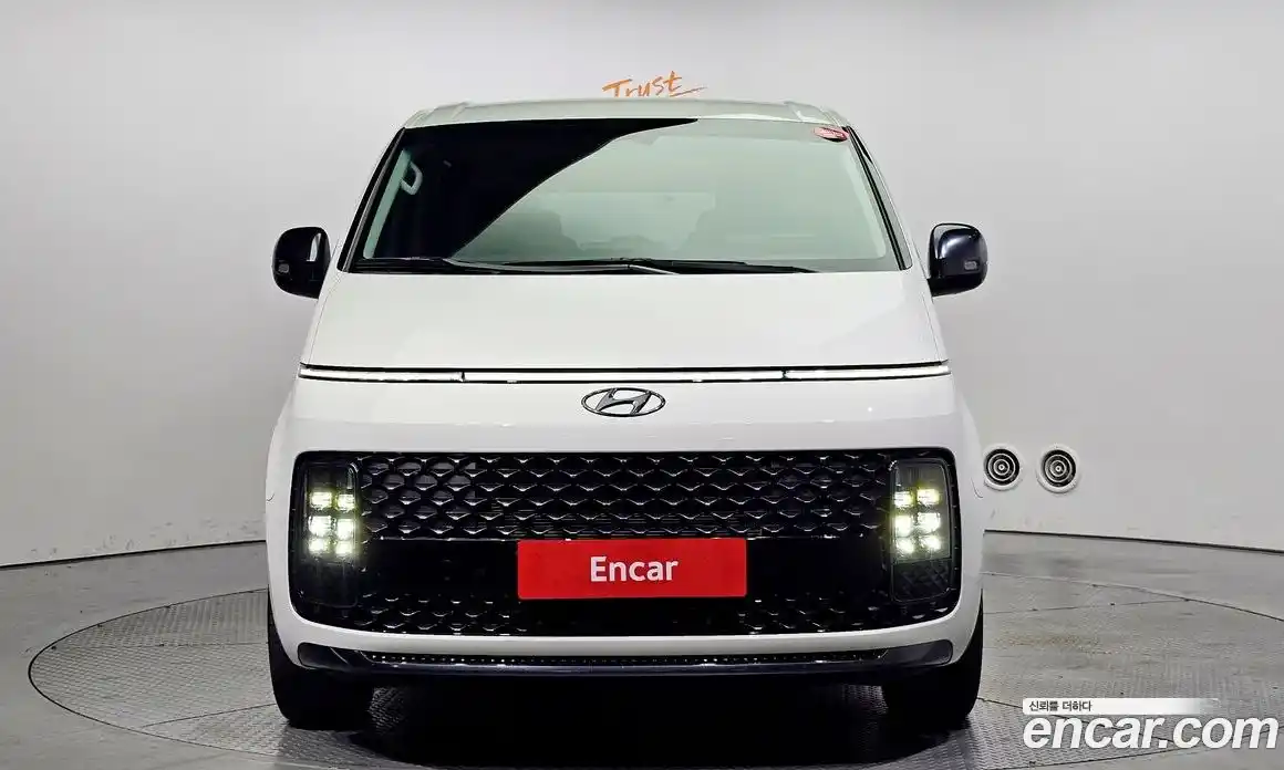 Hyundai Staria 2024 3.5 Автомат в Москве № 126111, фото 3