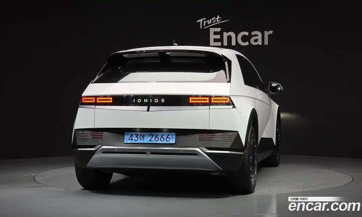 Hyundai Ioniq 5 2023 0.1 Автомат в Москве № 126897, фото 4