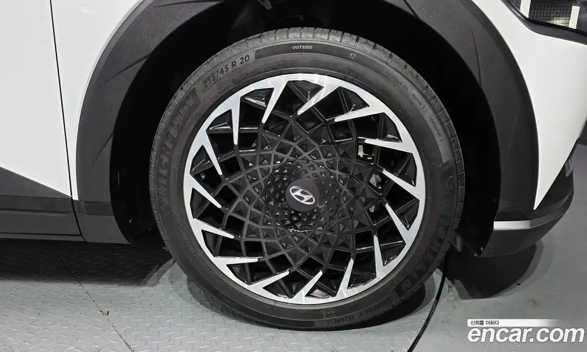 Hyundai Ioniq 5 2023 0.1 Автомат в Москве № 126897, фото 5