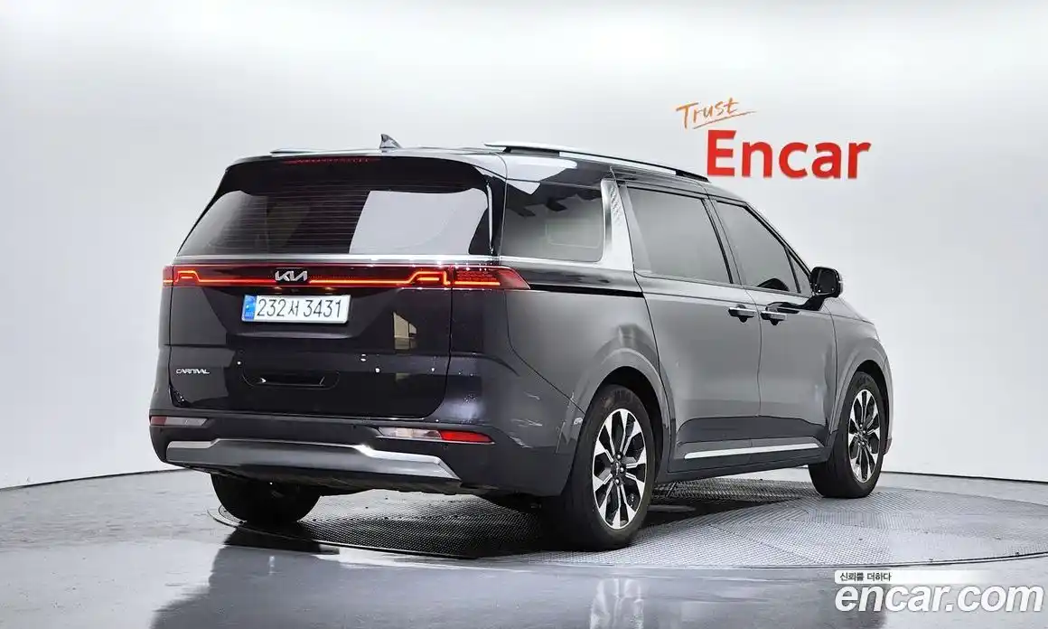 Kia Canival 2023 2.2 Автомат в Москве № 132414, фото 14