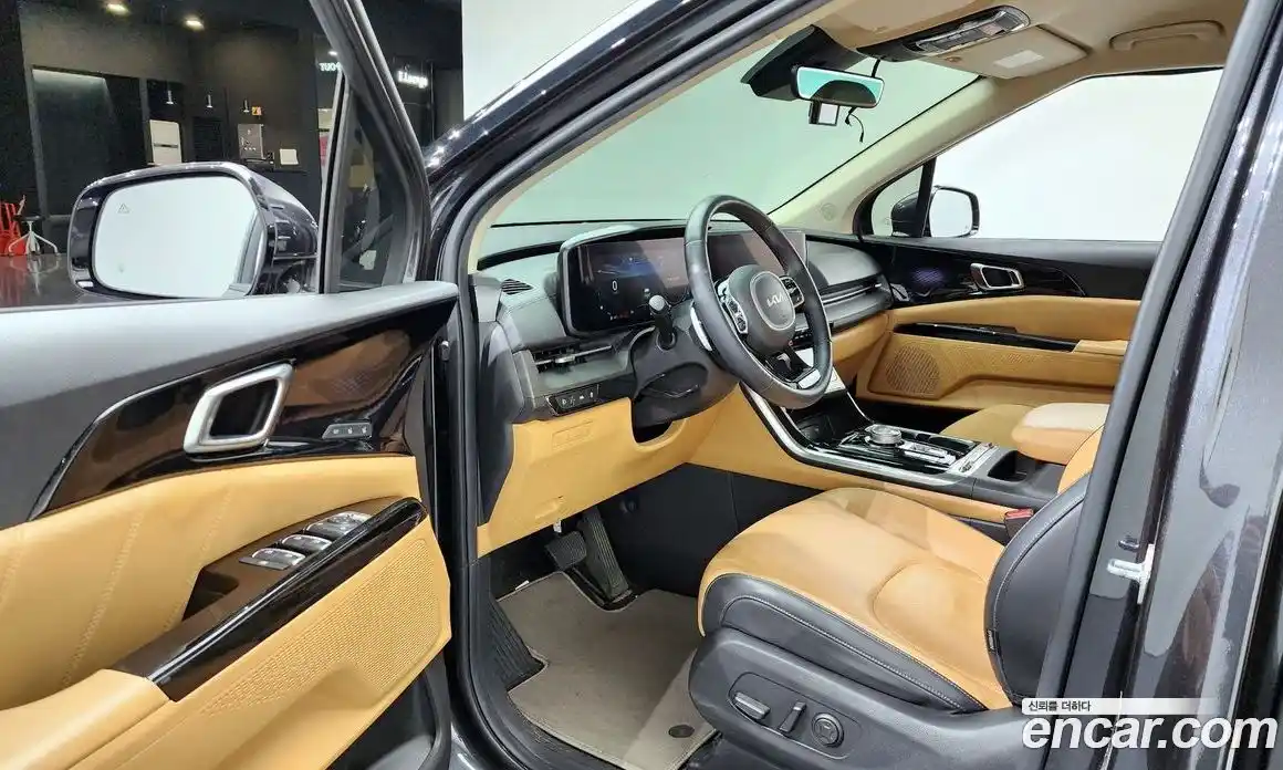 Kia Canival 2023 2.2 Автомат в Москве № 132414, фото 19