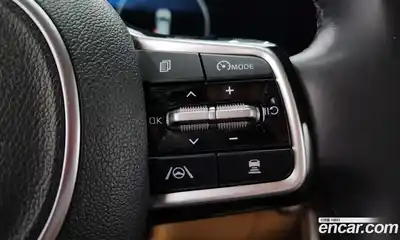 Kia Canival 2023 2.2 Автомат в Москве № 132414, миниатюра 4