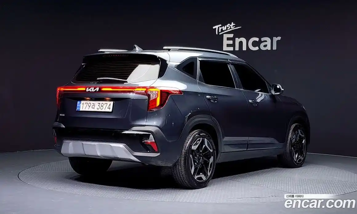 Kia Seltos 2024 1.6 Автомат в Москве № 132860, фото 7