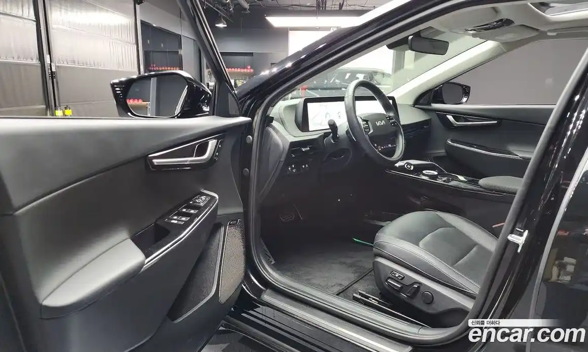 Kia EV6 2023 0.1 Автомат в Москве № 133669, фото 19