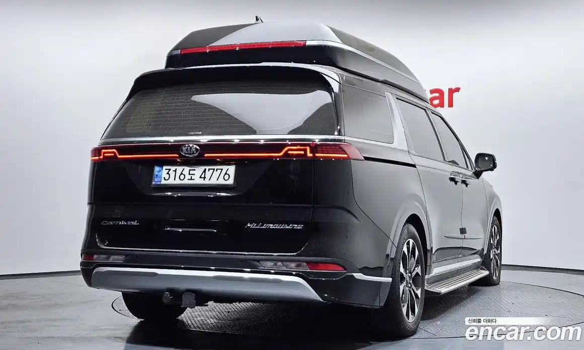 Kia Canival 2021 2.2 Автомат в Москве № 134056, фото 6