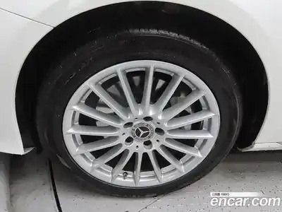 Mercedes-Benz E-Class 2022 2.0 Автомат в Москве № 140738, миниатюра 5