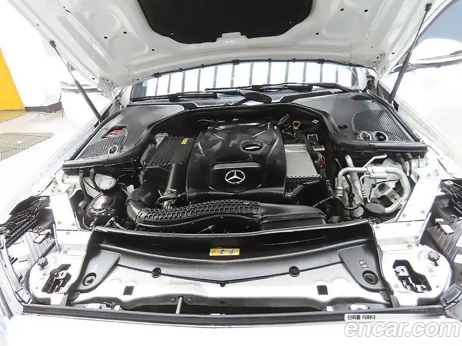 Mercedes-Benz E-Class 2022 2.0 Автомат в Москве № 140738, фото 6