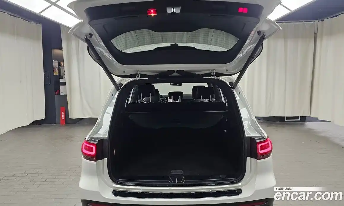 Mercedes-Benz GLB-Class 2021 2.0 Автомат в Москве № 141379, фото 11