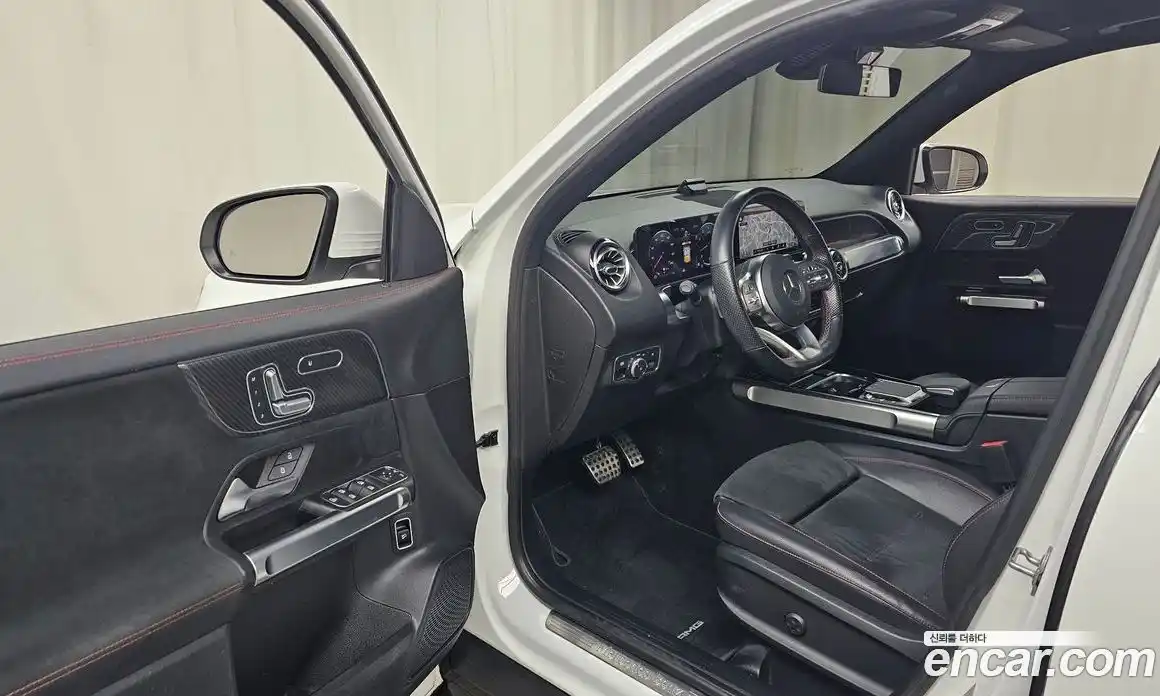 Mercedes-Benz GLB-Class 2021 2.0 Автомат в Москве № 141379, фото 7