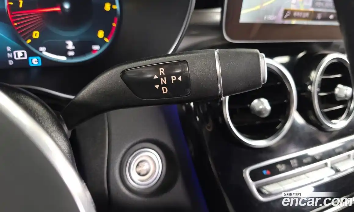 Mercedes-Benz GLC-Class 2022 1.9 Автомат в Москве № 142709, фото 3