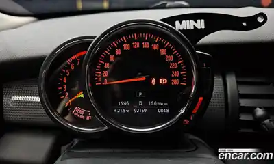 Mini Cooper 2018 1.5 Автомат в Москве № 152260, миниатюра 12