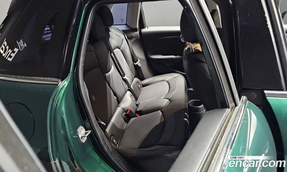 Mini Cooper 2018 1.5 Автомат в Москве № 152260, фото 9