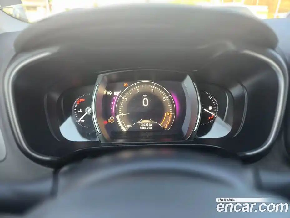 Renault QM6 2022 2.0 Автомат в Москве № 152916, фото 8