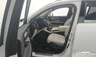 Volvo XC40 2025 2.0 Автомат в Москве № 153519, миниатюра 8