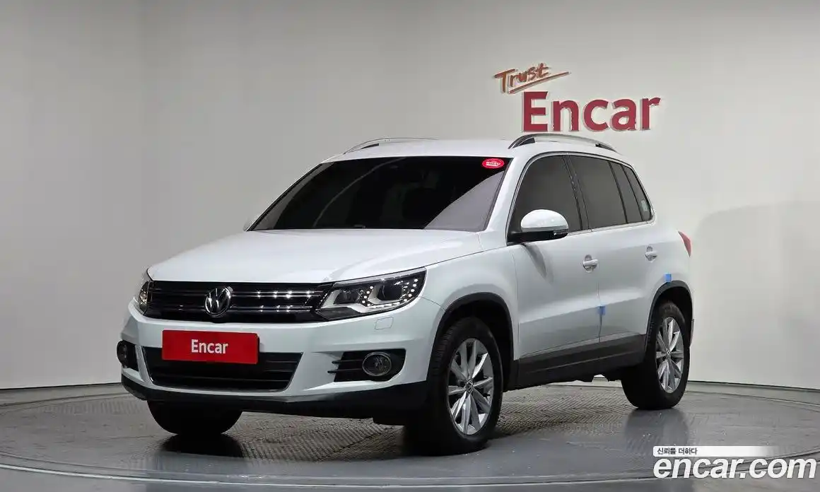 Volkswagen Tiguan 2015 2.0 Автомат в Москве № 155901, фото 15