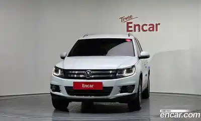 Volkswagen Tiguan 2015 2.0 Автомат в Москве № 155901, миниатюра 9