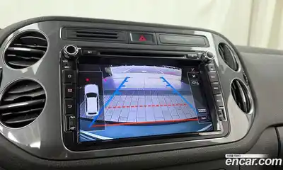 Volkswagen Tiguan 2015 2.0 Автомат в Москве № 155901, миниатюра 10