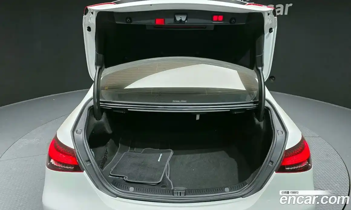 Mercedes-Benz E-Class 2022 2.0 Автомат в Москве № 161462, фото 12