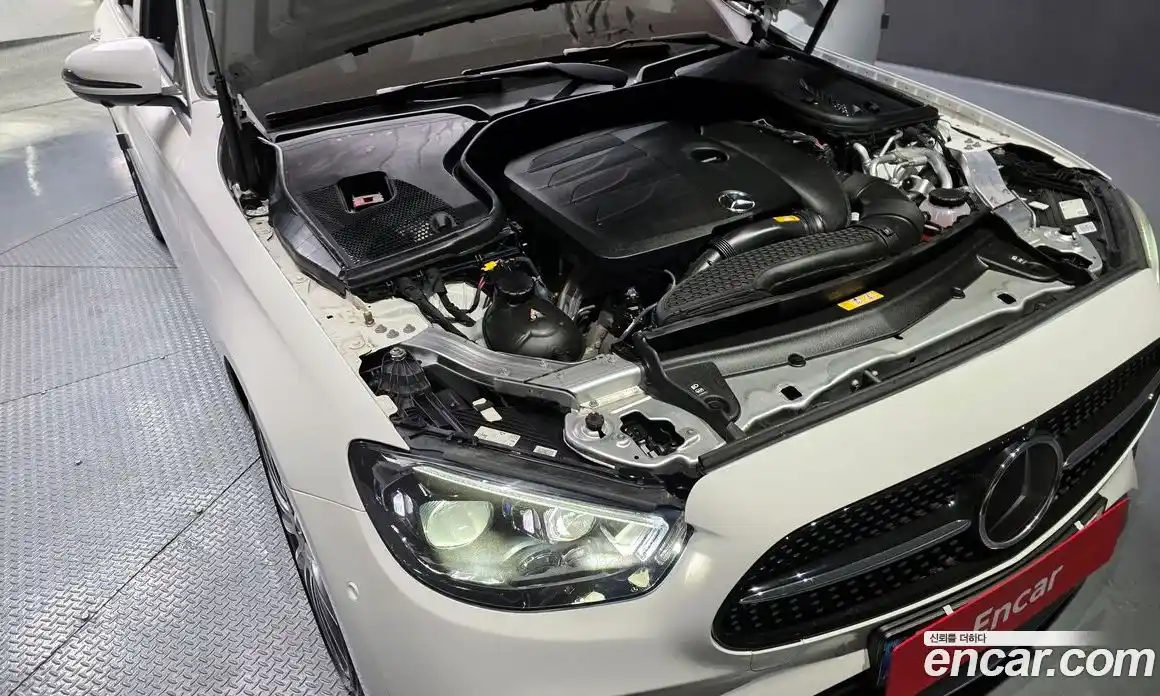 Mercedes-Benz E-Class 2022 2.0 Автомат в Москве № 161462, фото 4