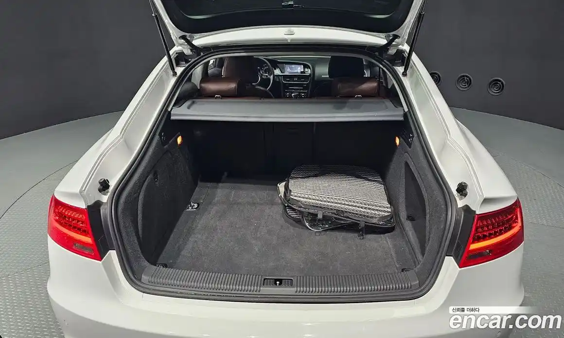 Audi A5 2015 2.0 Автомат в Москве № 163360, фото 9