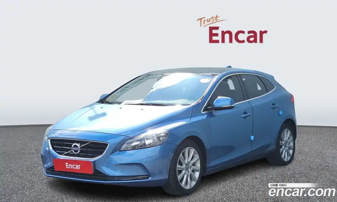 Volvo V40 2015 1.6 Автомат в Москве № 164545, фото 9