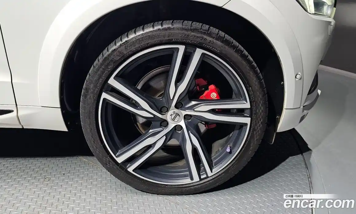 Volvo XC60 2018 2.0 Автомат в Москве № 164662, фото 9