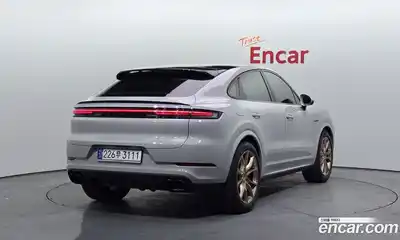 Porsche Cayenne 2024 3.0 Автомат в Москве № 165017, миниатюра 2