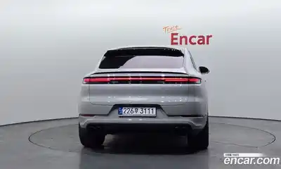 Porsche Cayenne 2024 3.0 Автомат в Москве № 165017, миниатюра 4