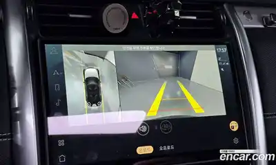 Land Rover Discovery 2024 3.0 Автомат в Москве № 166081, миниатюра 3