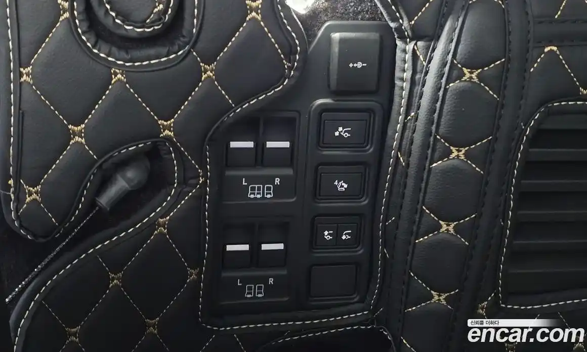 Land Rover Discovery 2024 3.0 Автомат в Москве № 166081, фото 10