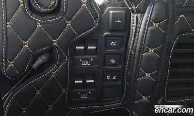 Land Rover Discovery 2024 3.0 Автомат в Москве № 166081, миниатюра 10