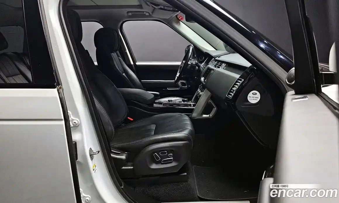 Land Rover Range-Rover 2014 5.0 Автомат в Москве № 166142, фото 16