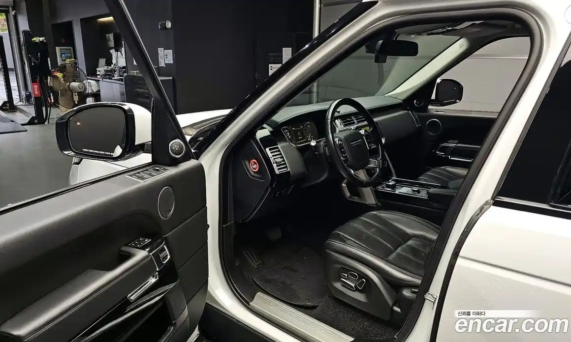 Land Rover Range-Rover 2014 5.0 Автомат в Москве № 166142, фото 8