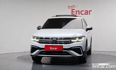 Volkswagen Tiguan 2023 2.0 Автомат в Москве № 168524, миниатюра 2