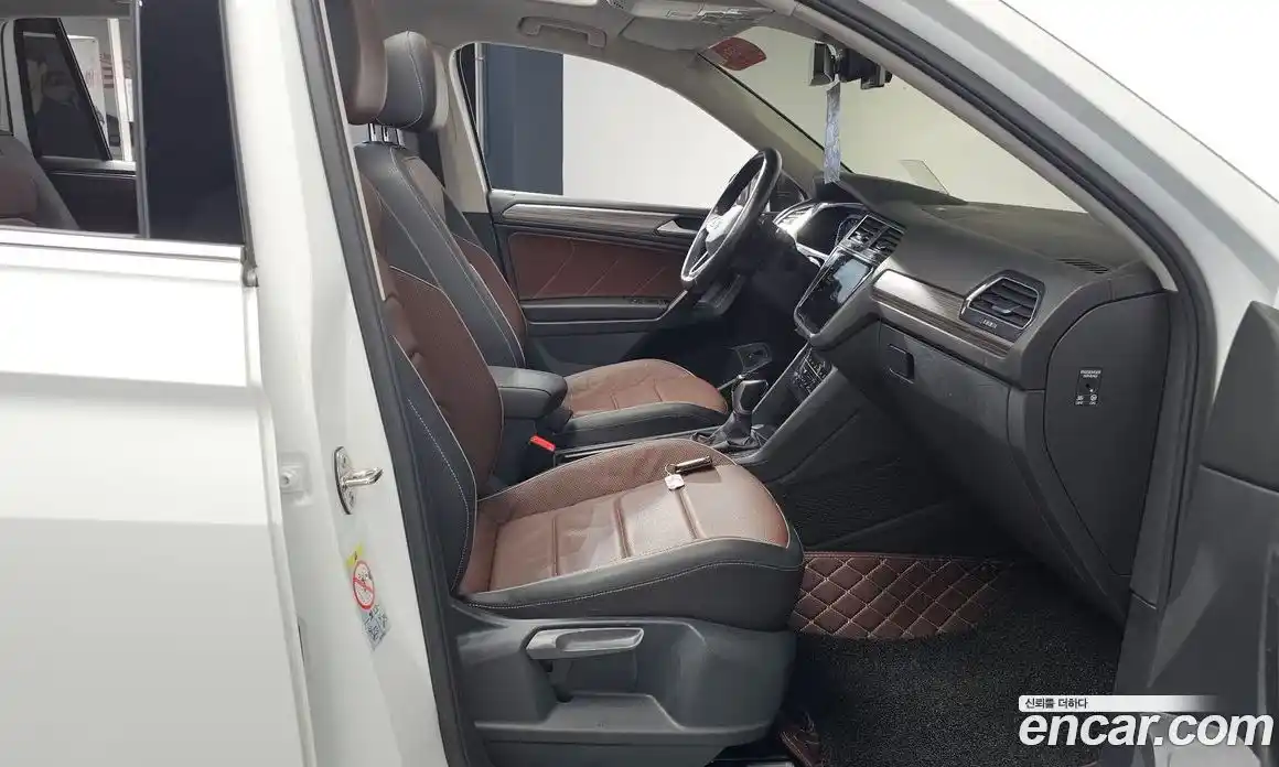 Volkswagen Tiguan 2023 2.0 Автомат в Москве № 168524, фото 10